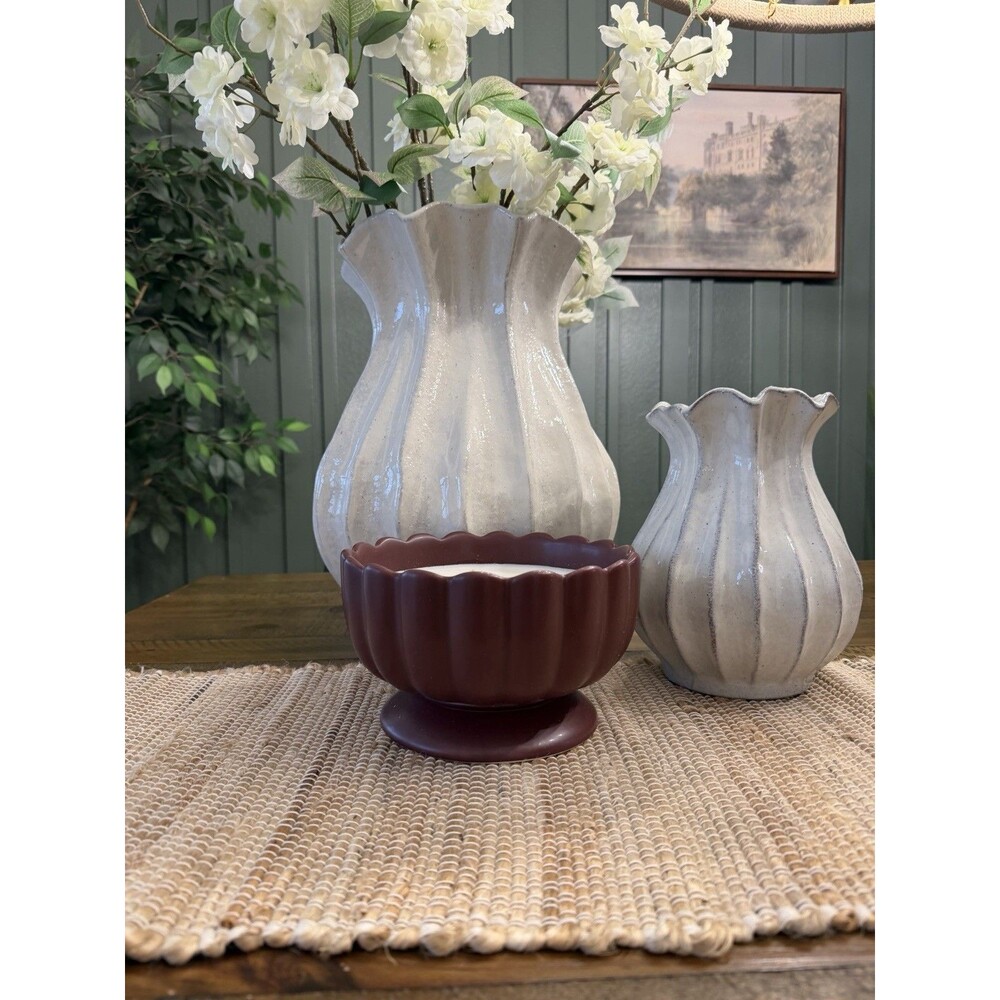 Hearth & Hand 5 Wick Footed Ceramic Scalloped Rim Black Oak and Persimmon Candle